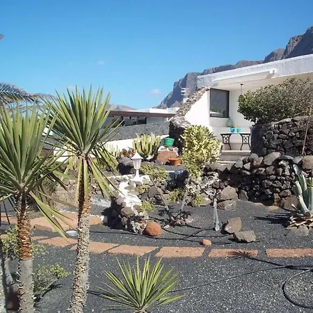 Сasa de vacaciones Sleeps 3 Wifi Famara