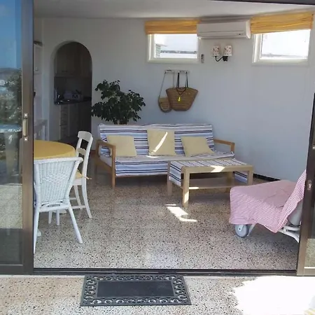 Sleeps 3 Wifi بيت للعطل
